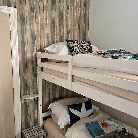 Chomley Holiday Flats Скарборо Екстер'єр фото