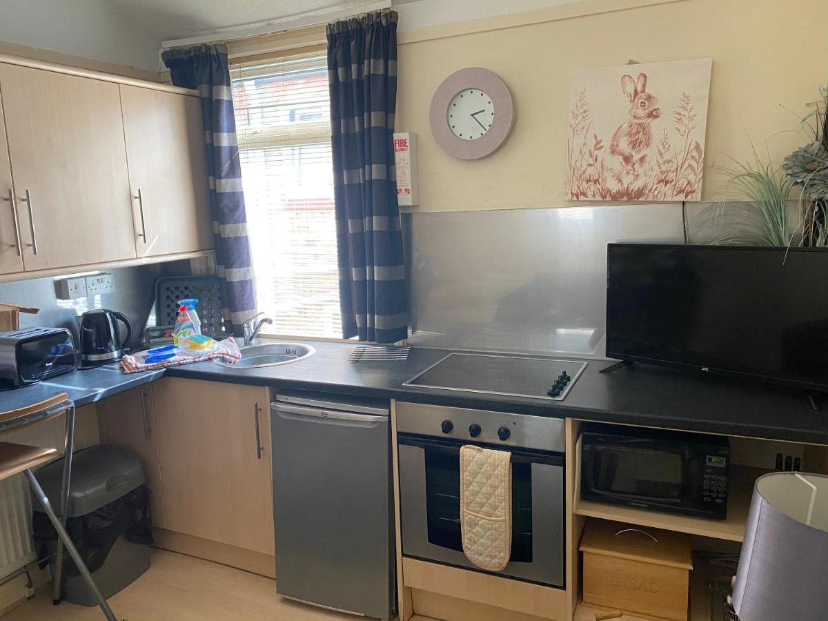 Chomley Holiday Flats Скарборо Екстер'єр фото