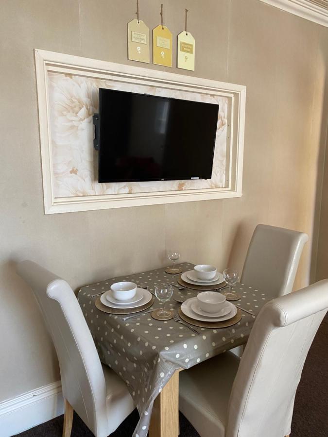 Chomley Holiday Flats Скарборо Екстер'єр фото